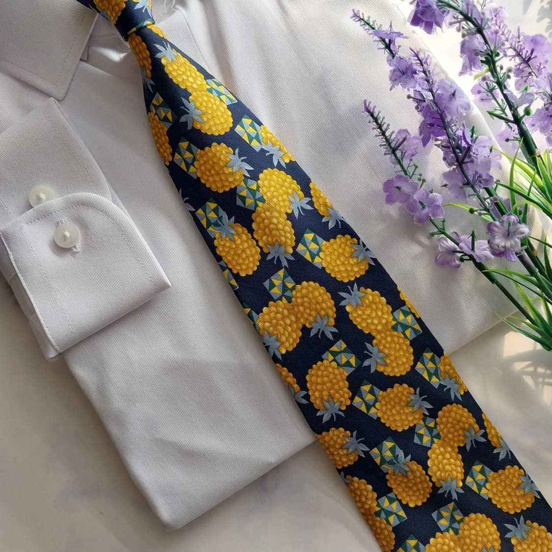 필아필 실크 네이비&옐로우 파인애플 넥타이 9.5cm A+등급 K1350 상품이미지7