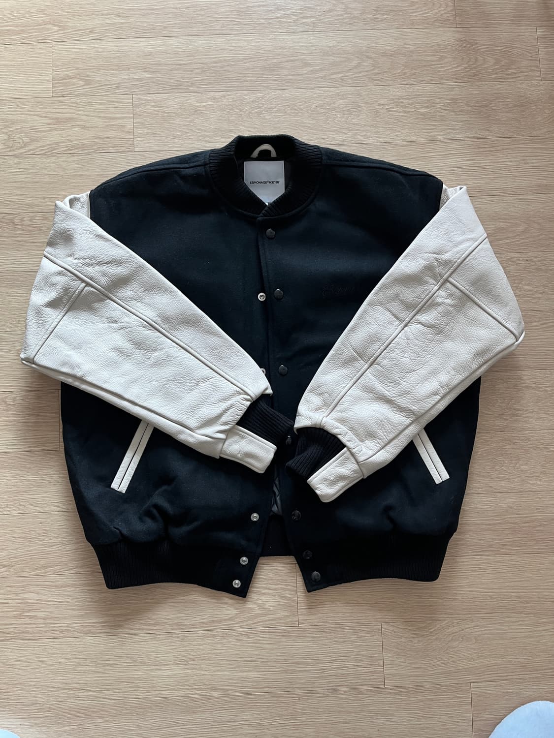 에스피오나지 바시티 Black/White 상품이미지2