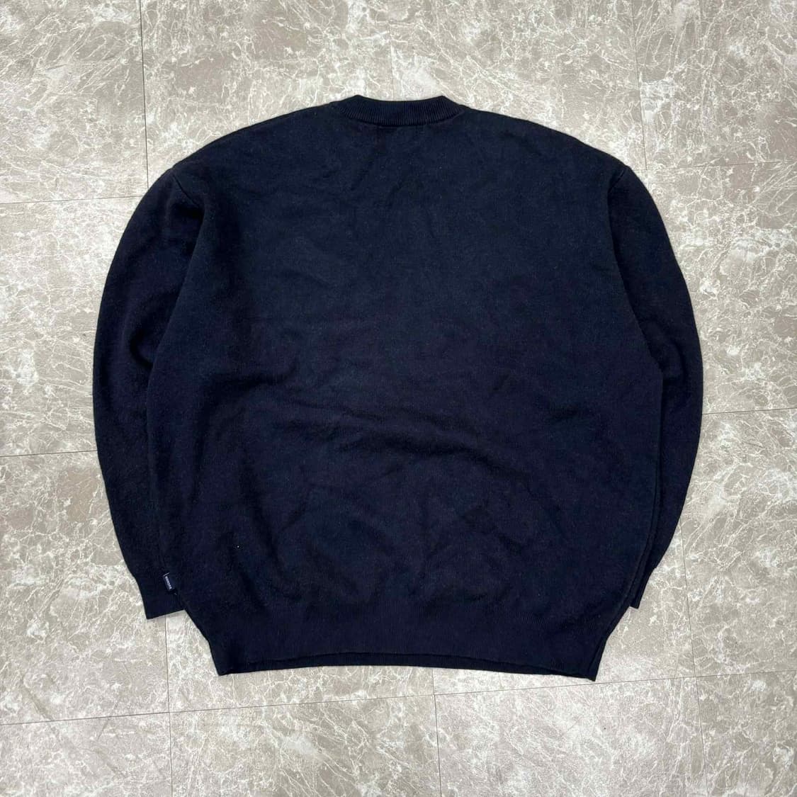 위캔더스 아치로고 네이비 크루넥 니트(L) 상품이미지3