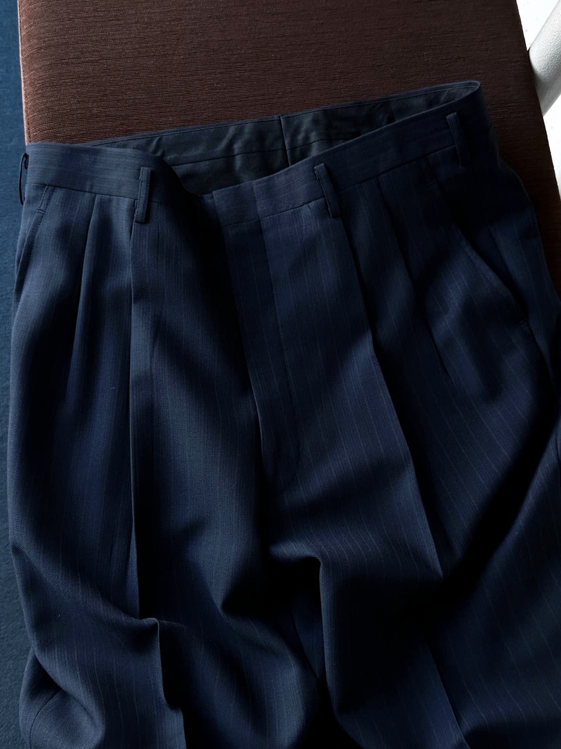 Design stripe 2 pleats wide trouser 상품이미지9
