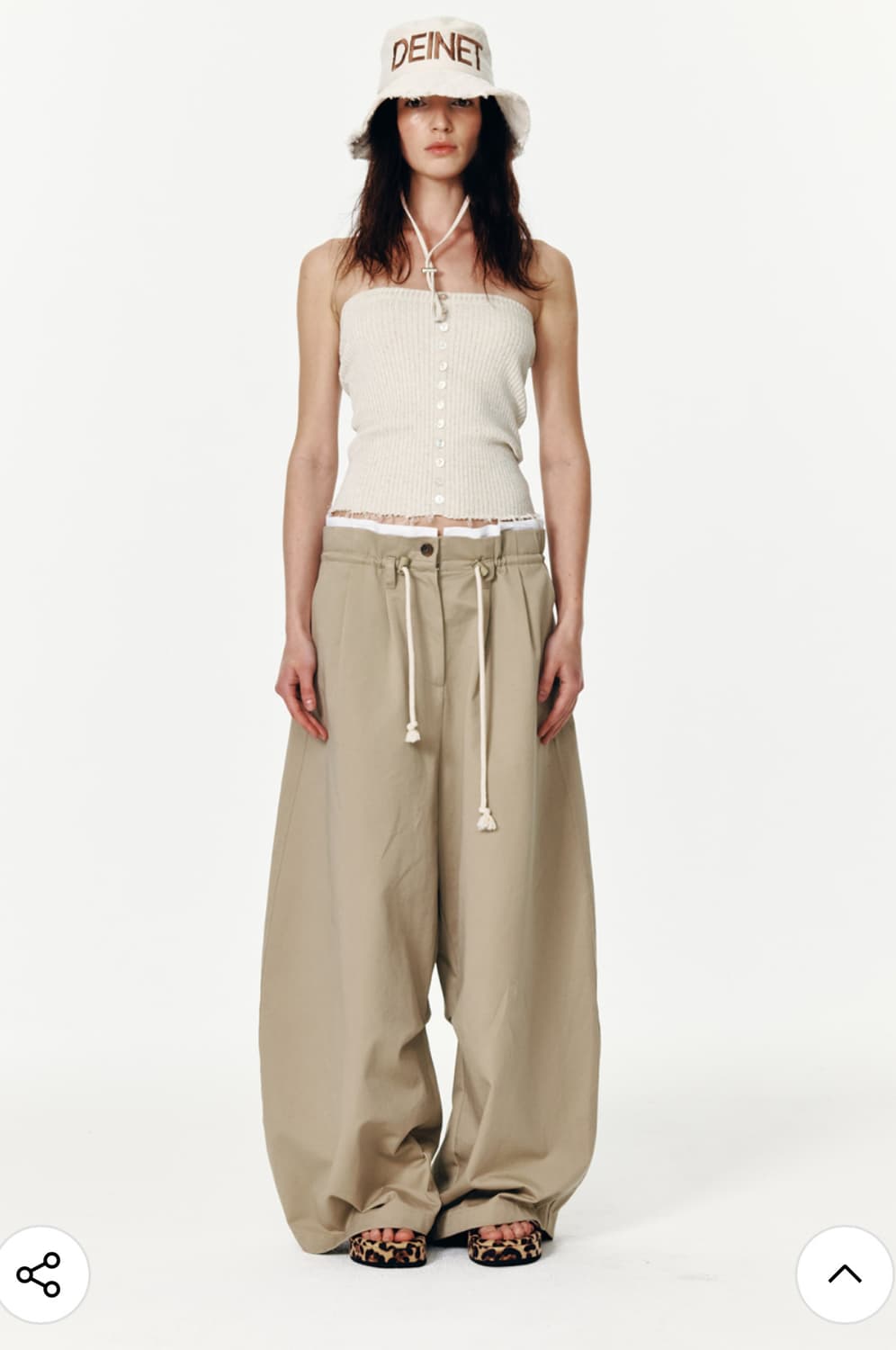 다이닛 베이지 팬츠  상품이미지1