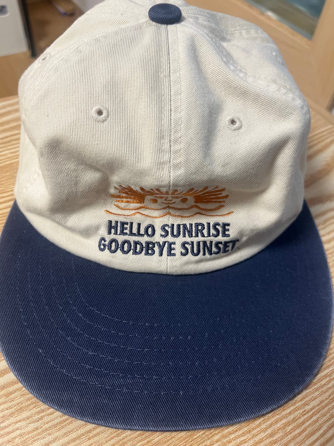 헬로선라이즈 볼캡 판매합니다 상품이미지3