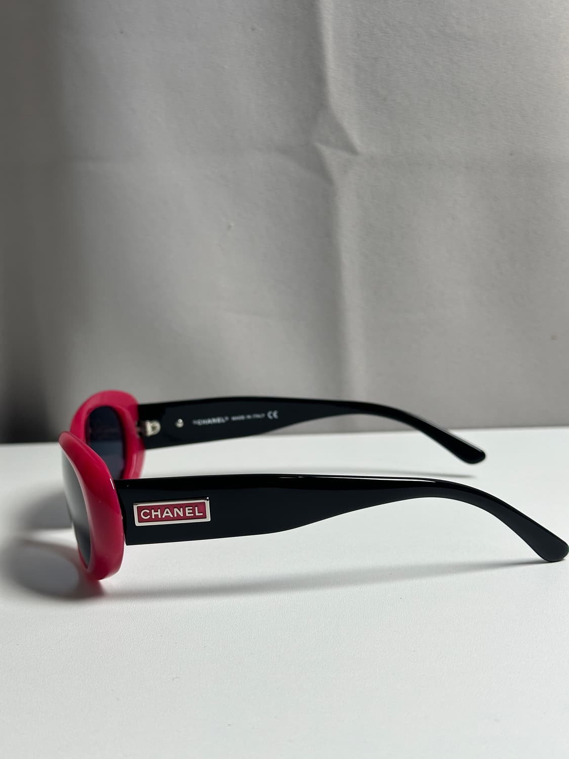 샤넬 오벌 프레임 선글라스 – 1990s 팝 아이콘 리에디션 상품이미지4