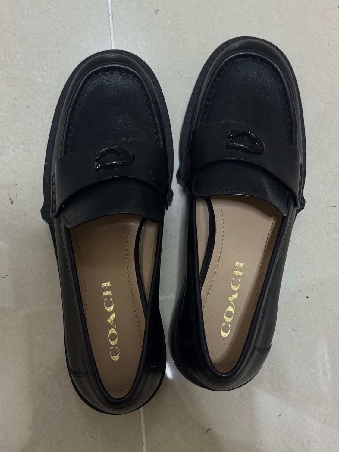 코치 리아 플랫폼 로퍼 CCM07 BLK 상품이미지4