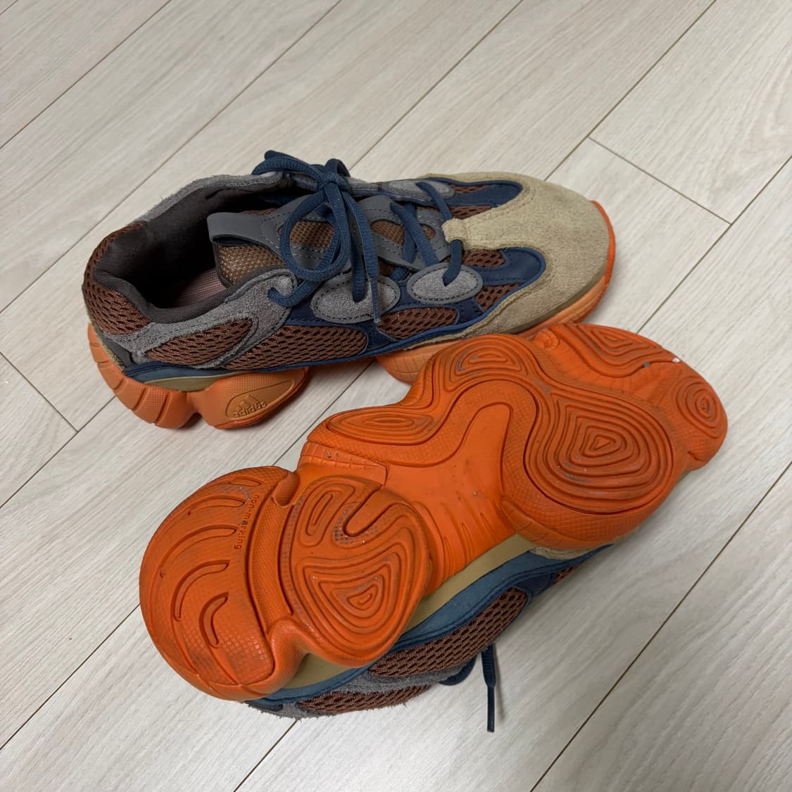 아디다스 이지 500 엔플레임 상품이미지5