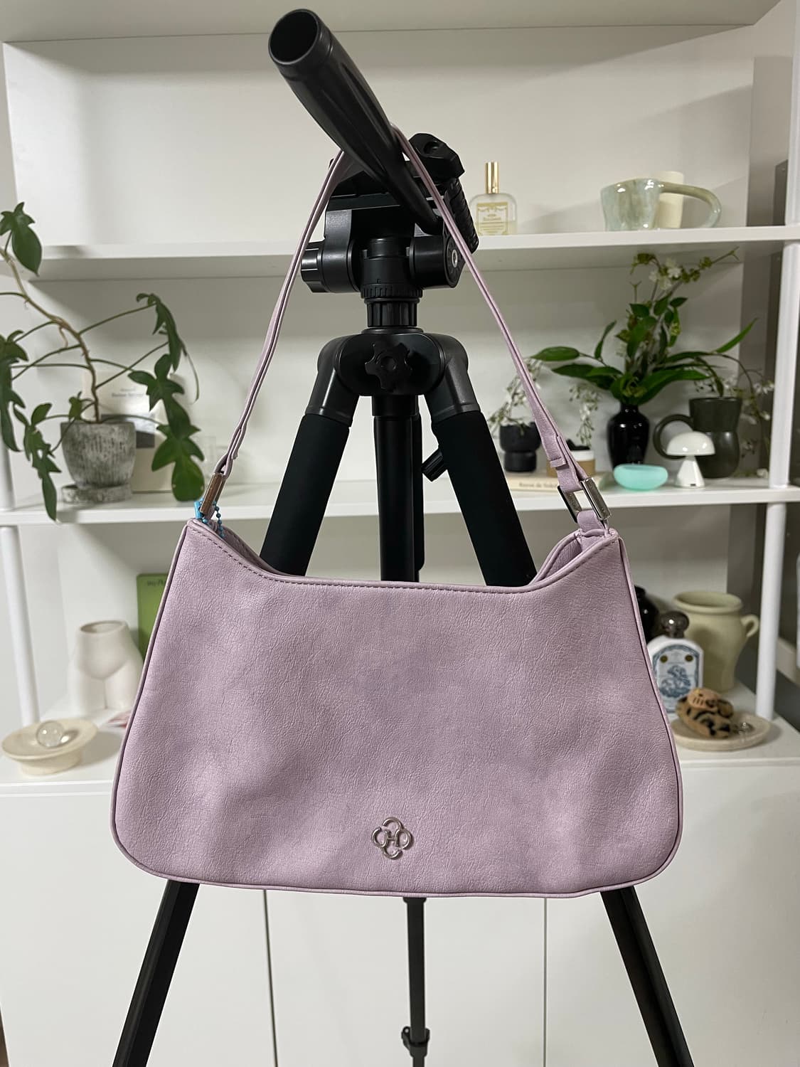 히어리 숄더백 라일락 상품이미지1