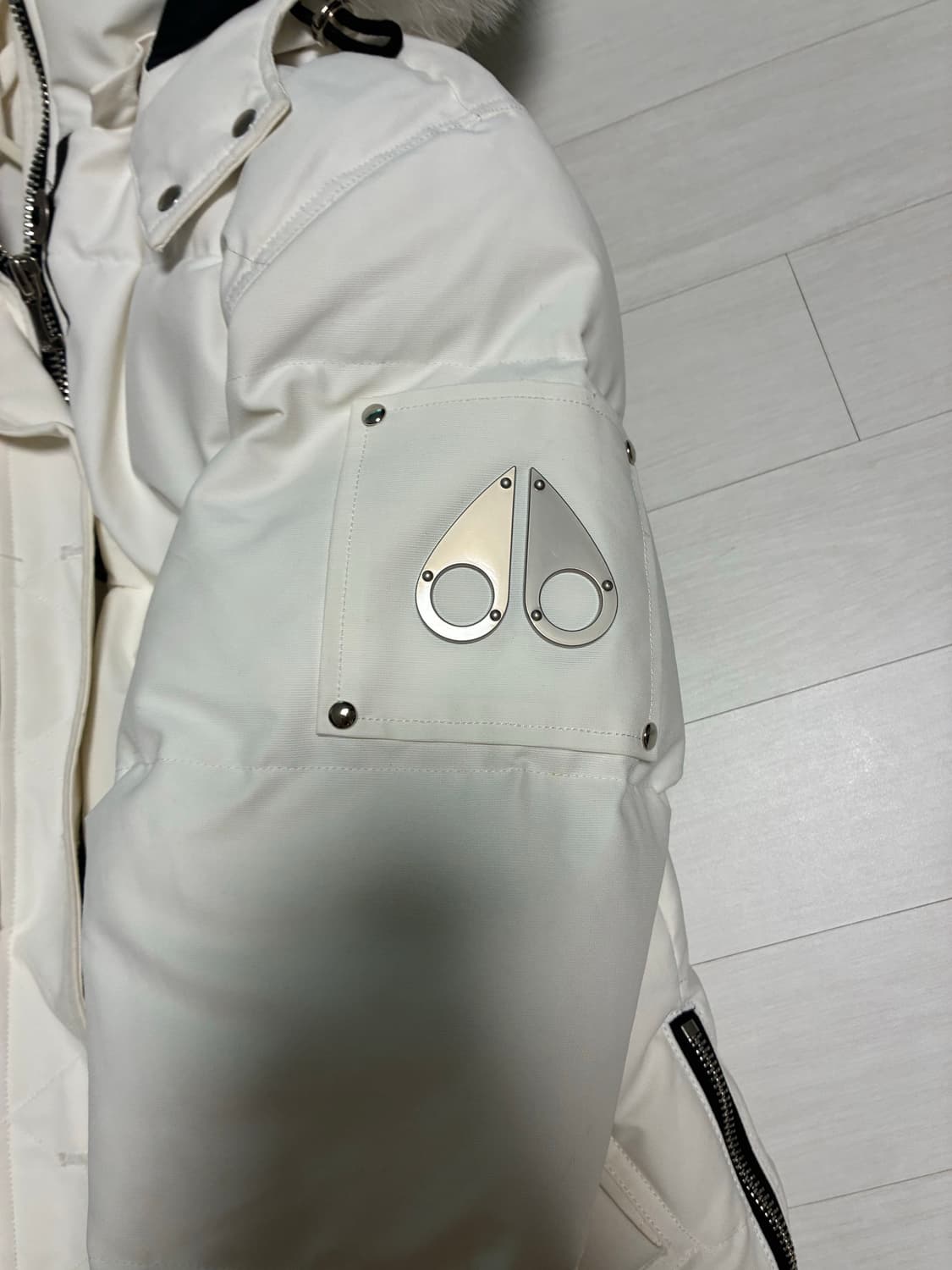 무스너클 쓰리쿼터 패딩 L 정품 상품이미지3