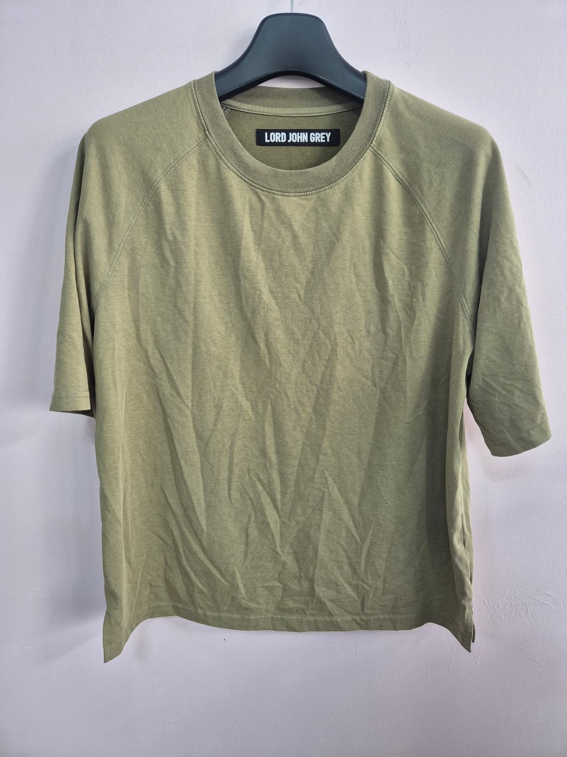 LABO JOHN GREY 반팔 티셔츠 카키 상품이미지2