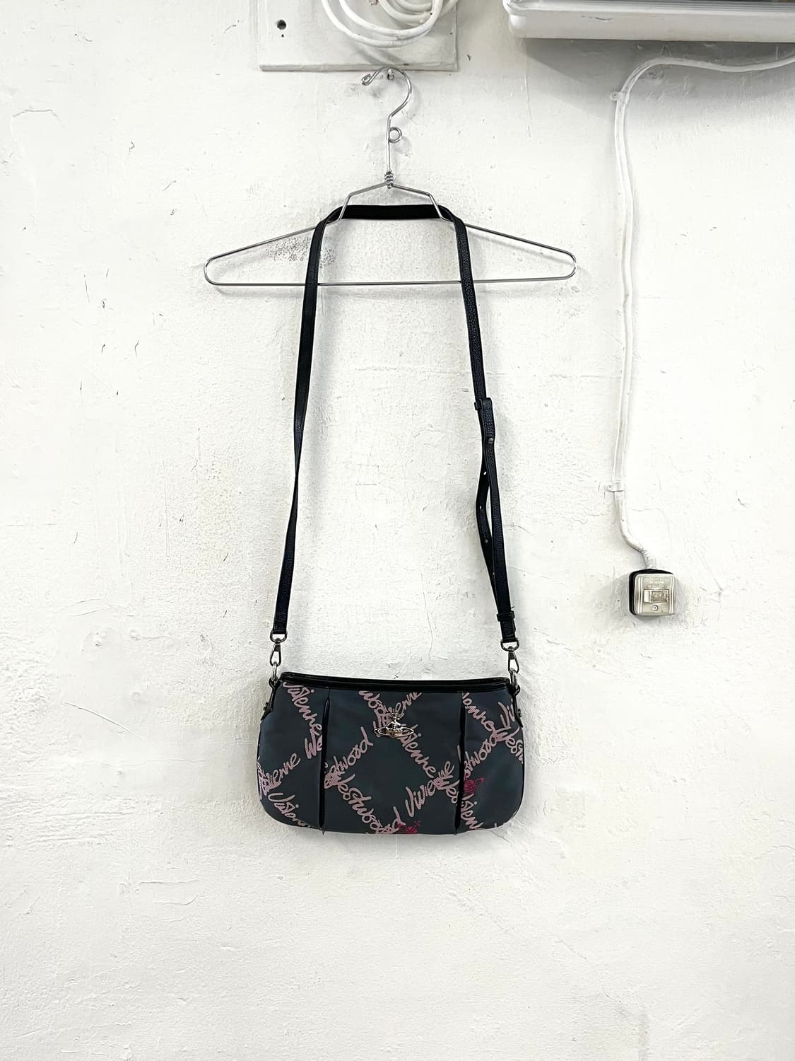 비비안웨스트우드 오알비 자가드 크로스백 상품이미지2