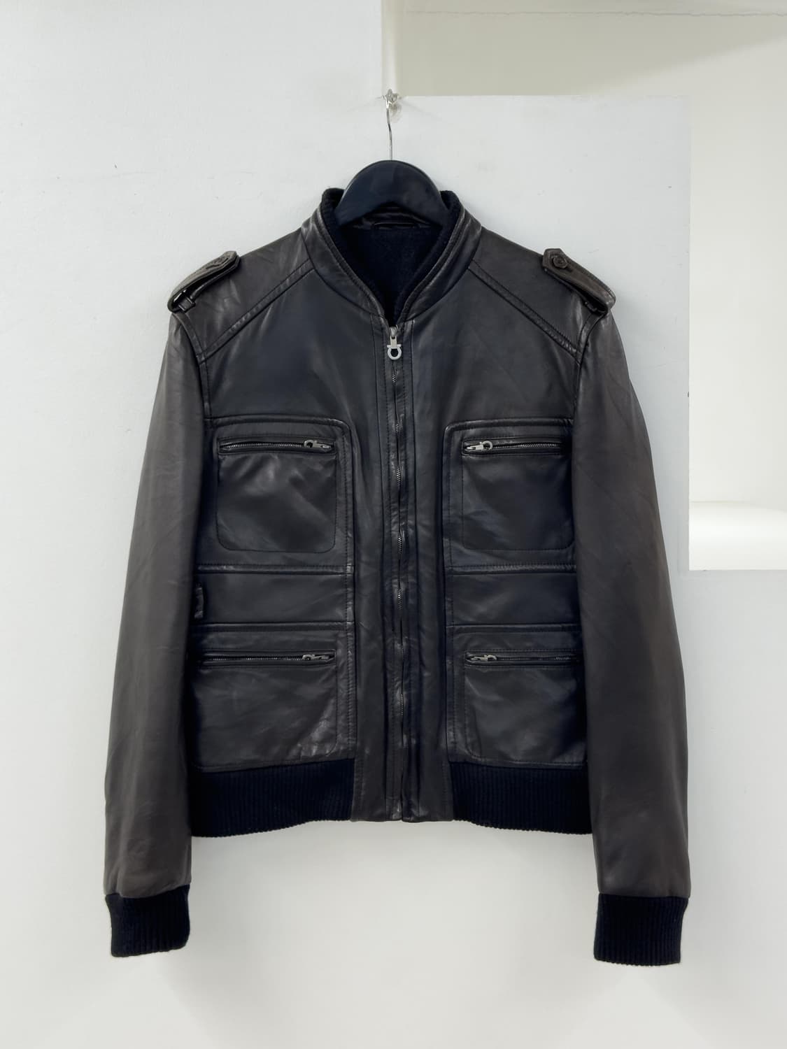 페레가모 레더 자켓 상품이미지1