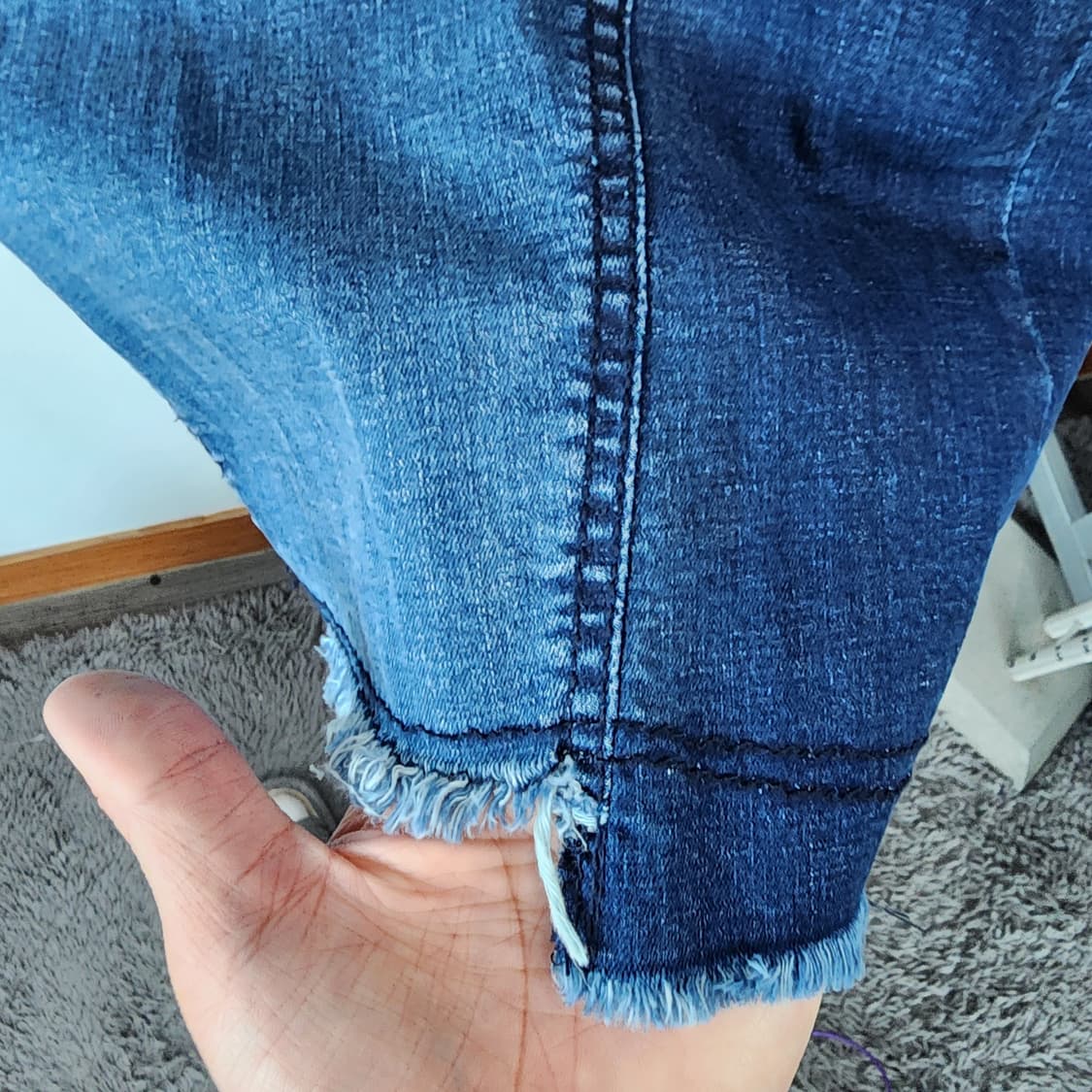 투톤 페인팅 데님 밴딩 와이드 팬츠 상품이미지4