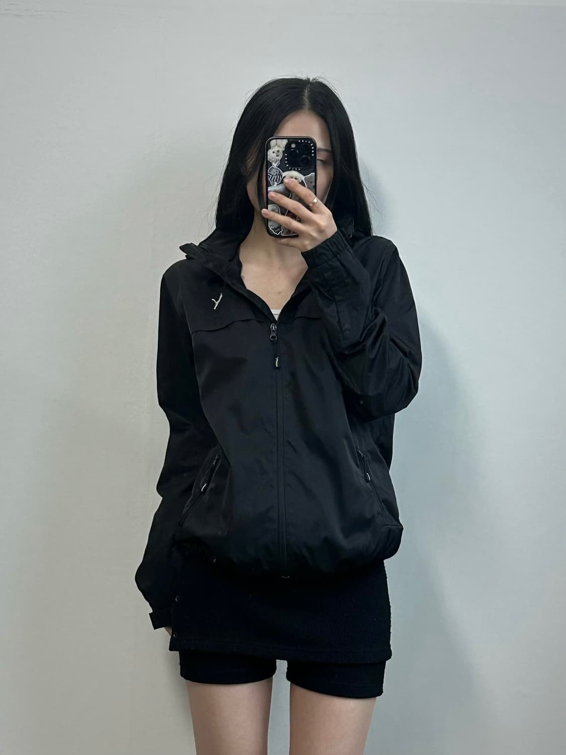 푸마 자수로고 블랙 바람막이 상품이미지1