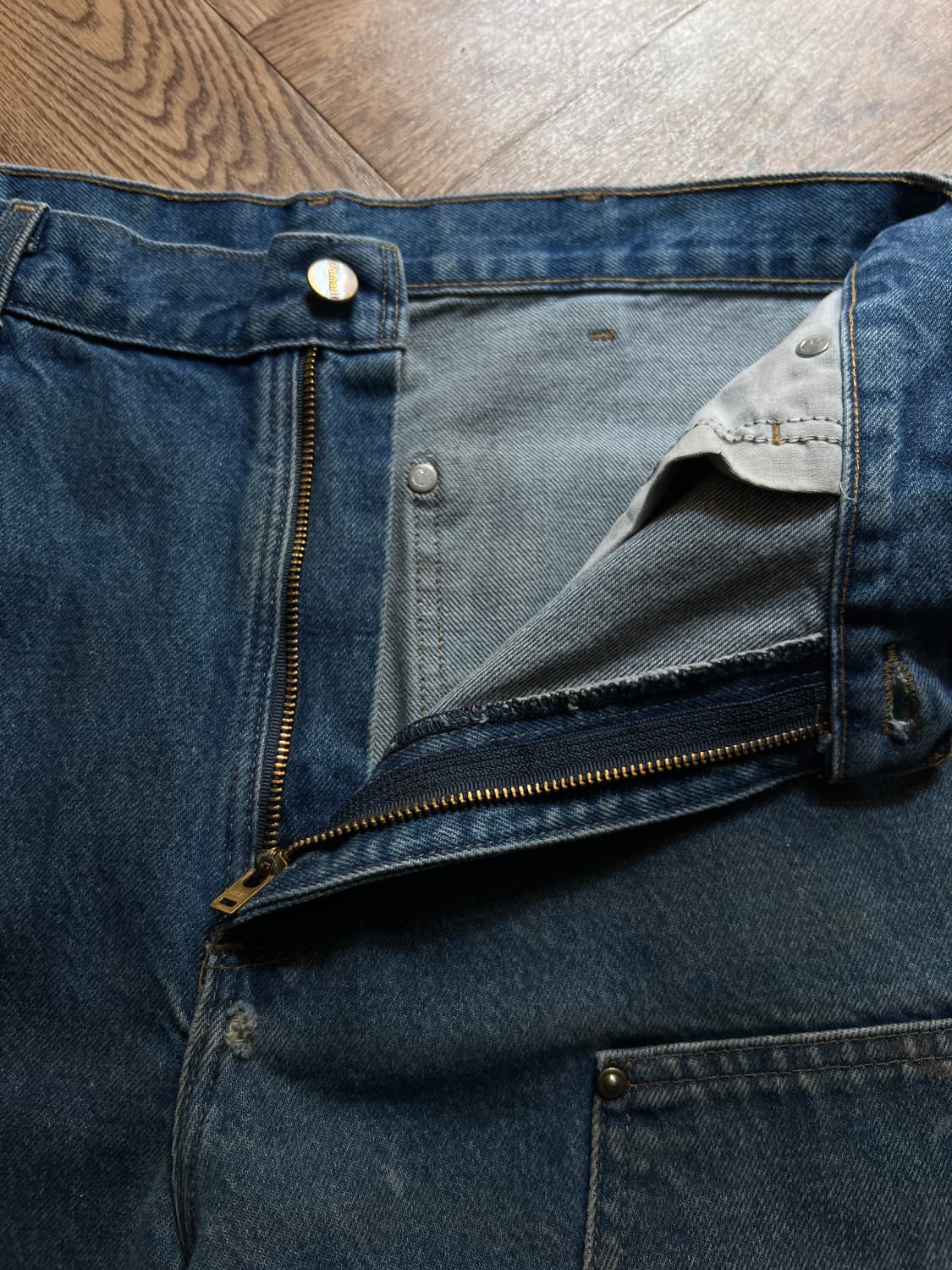 [33]칼하트 USA 더티워싱 더블니 워크 데님 팬츠 상품이미지3