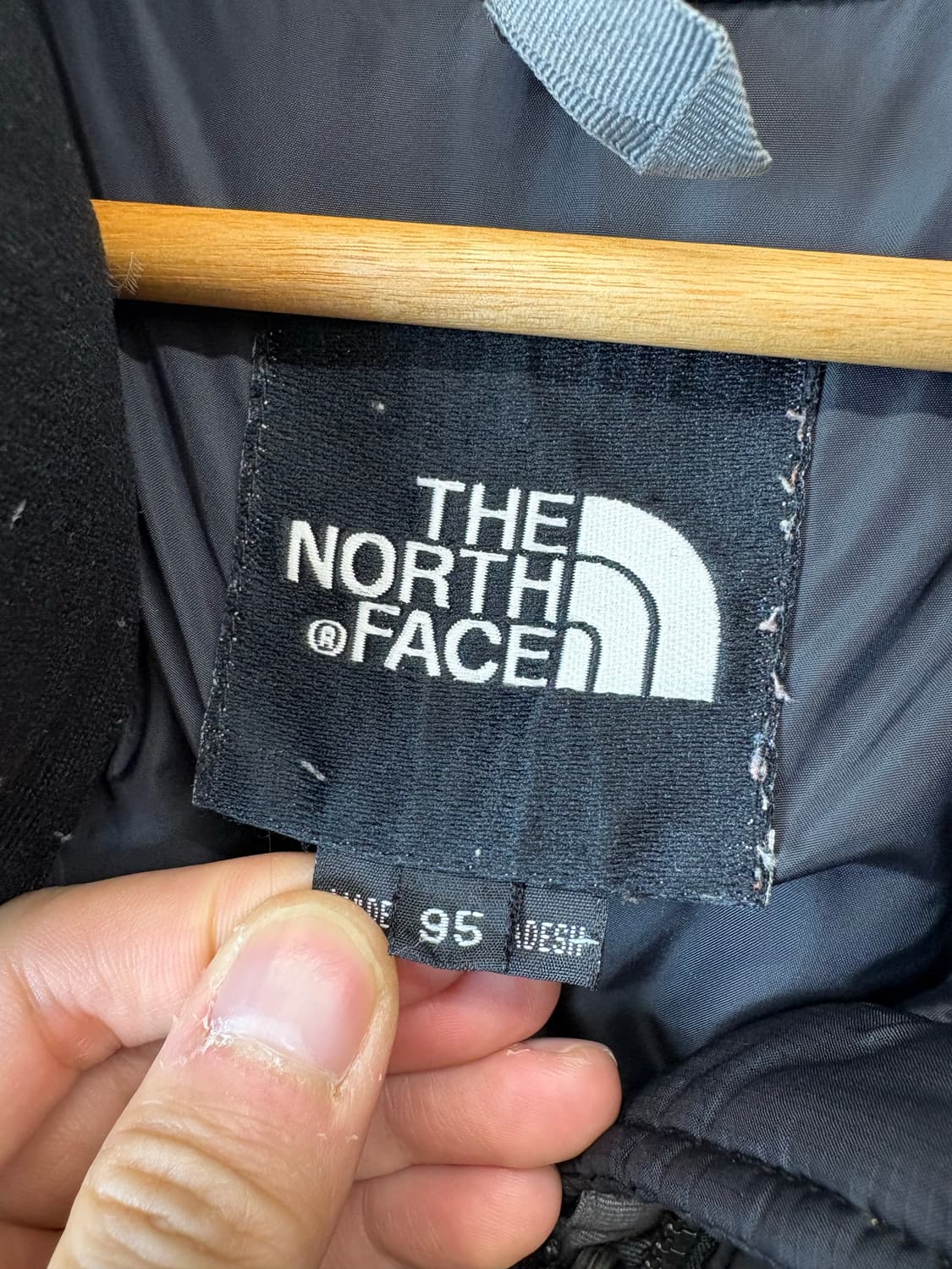 노스페이스 700 눕시 블랙 패딩 상품이미지8