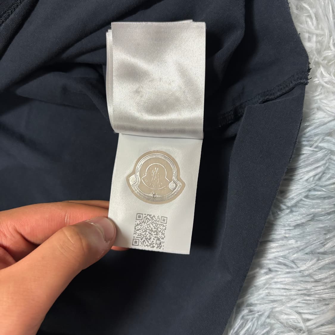 [L Size] 몽클레어 슬림핏 반팔 상품이미지5