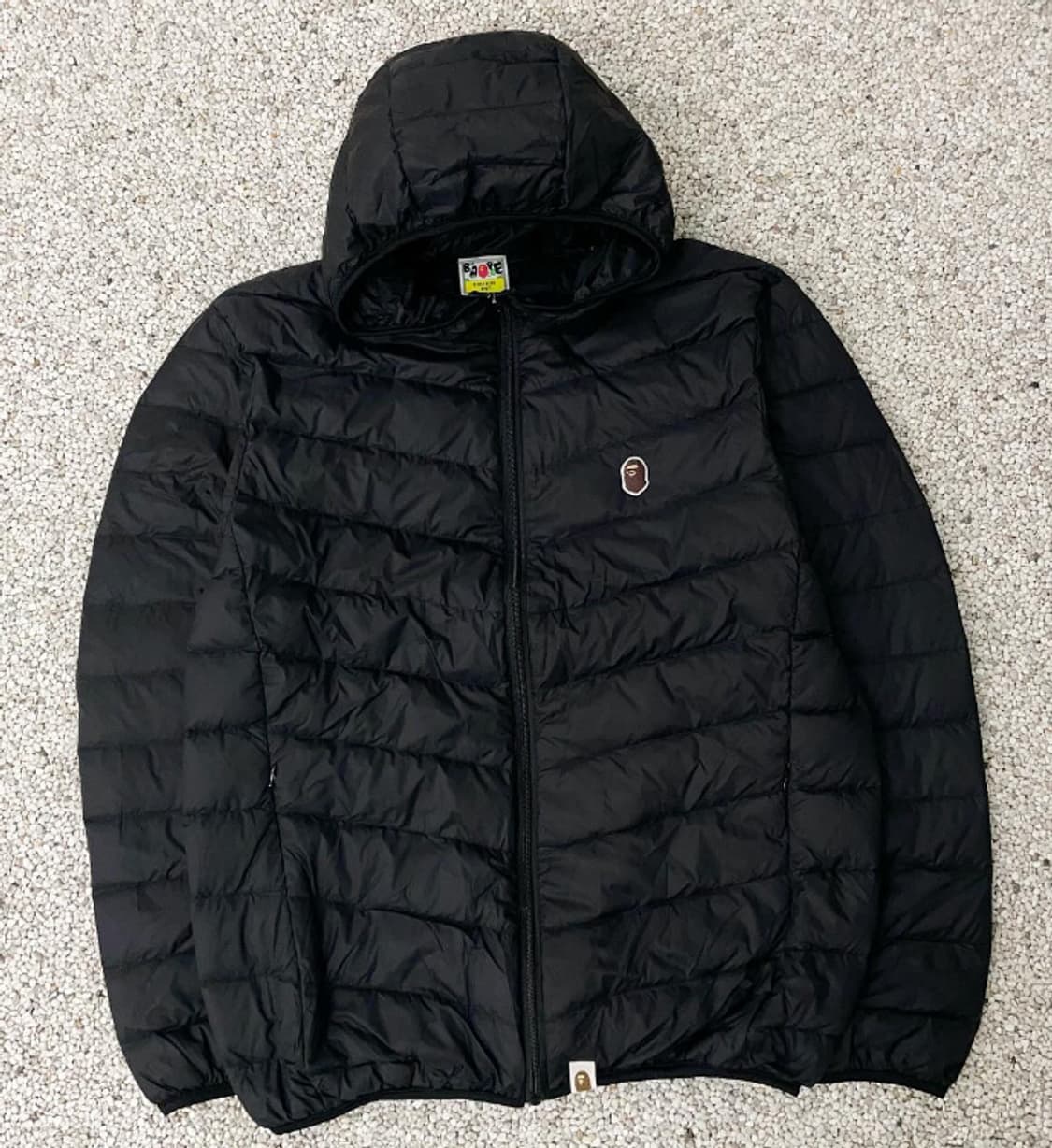 베이프 블랙 후드 경량 패딩 상품이미지1