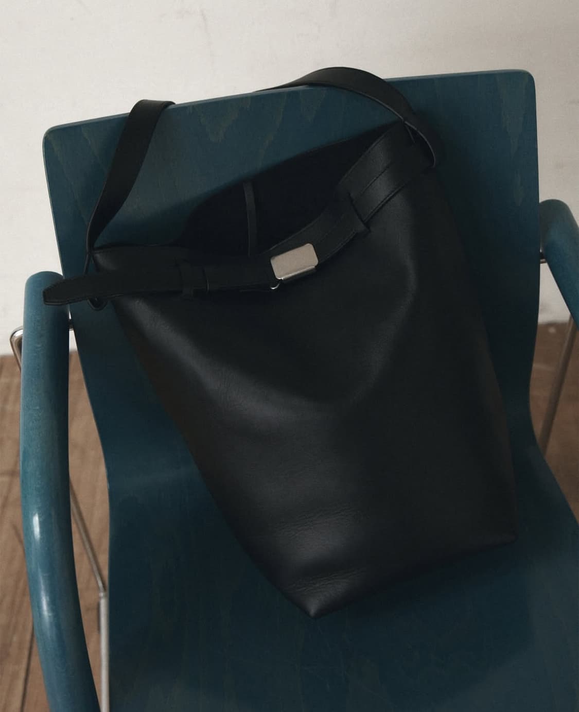 (OS) 브라운야드 Leather Bucket Large Bag 상품이미지1