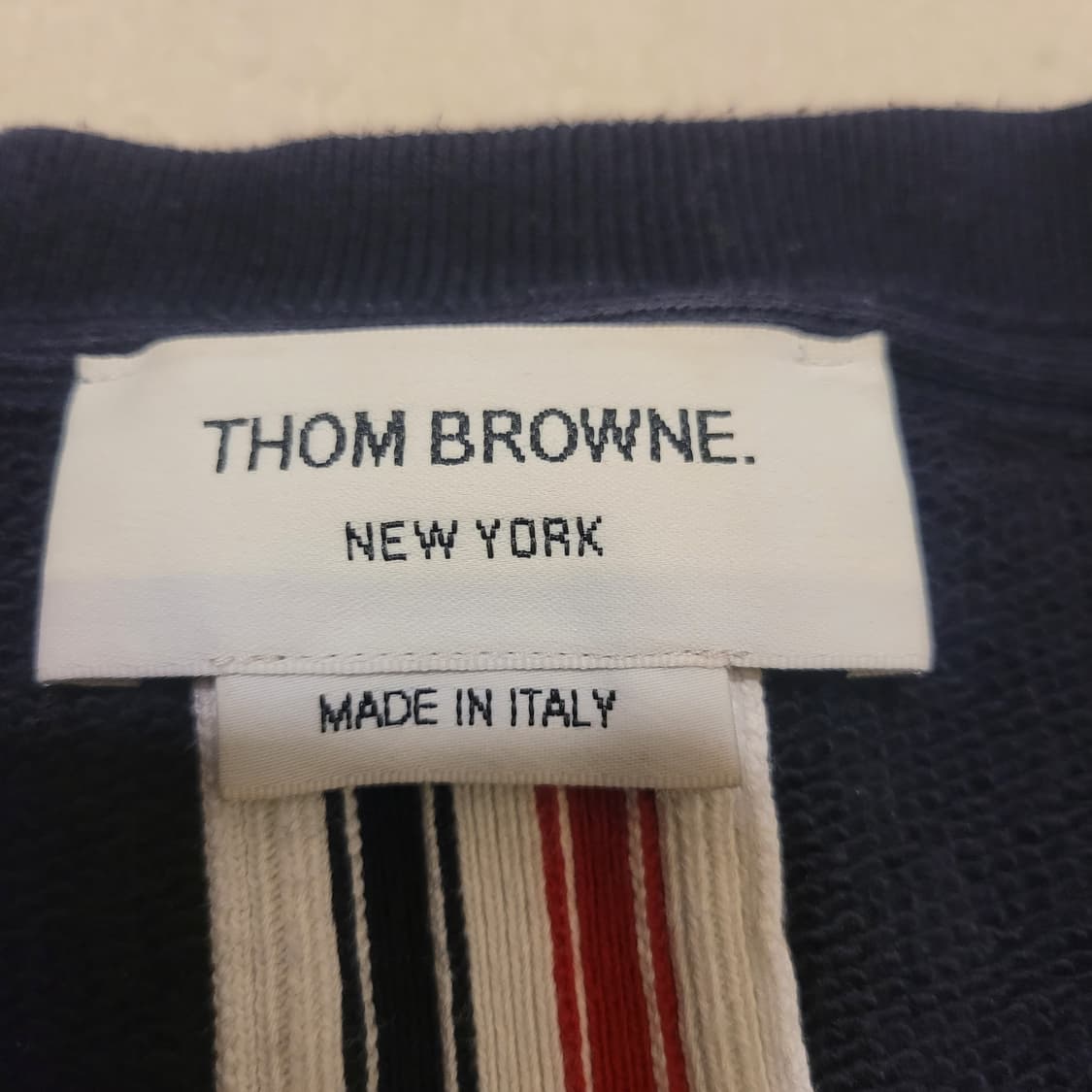 톰브라운 백삼선 맨투맨 2 상품이미지6