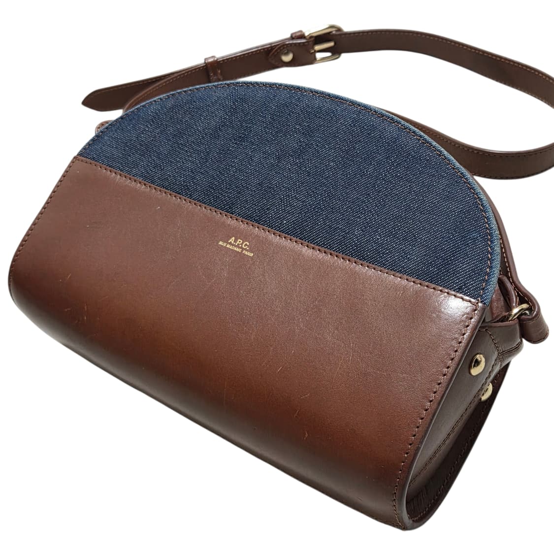 A.P.C. 아페쎄 가죽 데님 하프문 백  상품이미지2