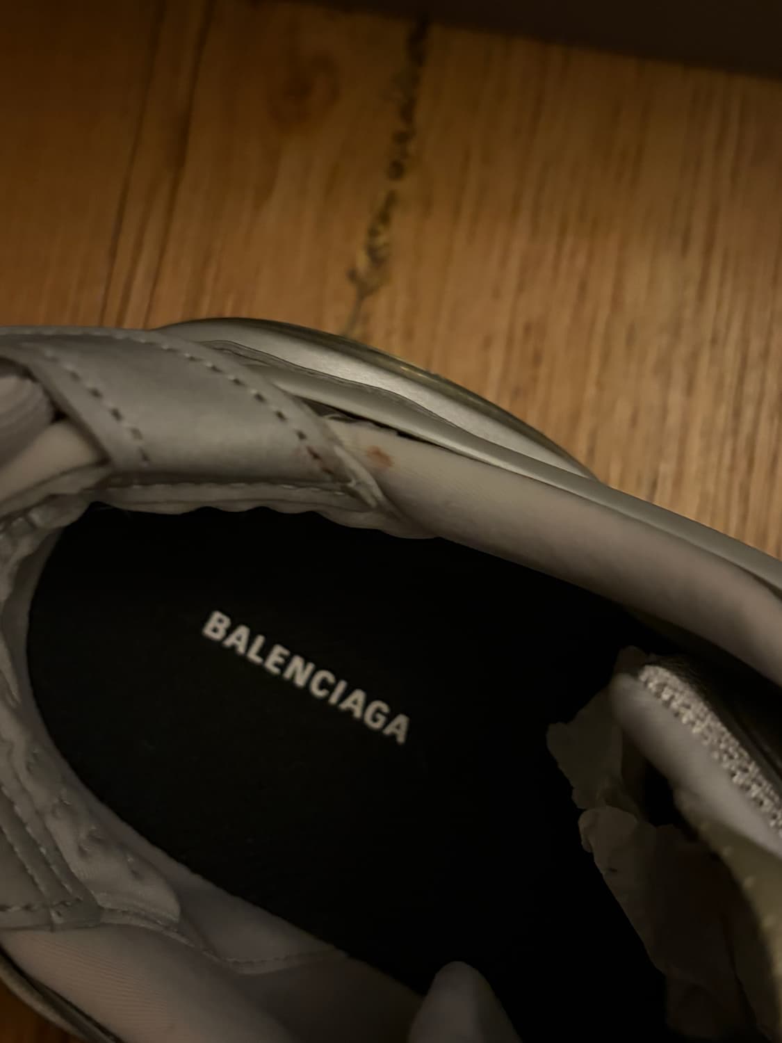 발렌시아가타이렉스41사이즈실버풀박스 상품이미지10