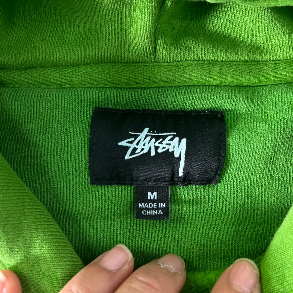 105 스투시 그린 빅로고 후드티  상품이미지3