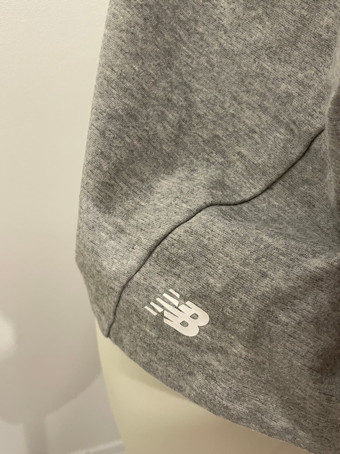 뉴발란스 여성 맨투맨 95(L) 그레이 상품이미지3