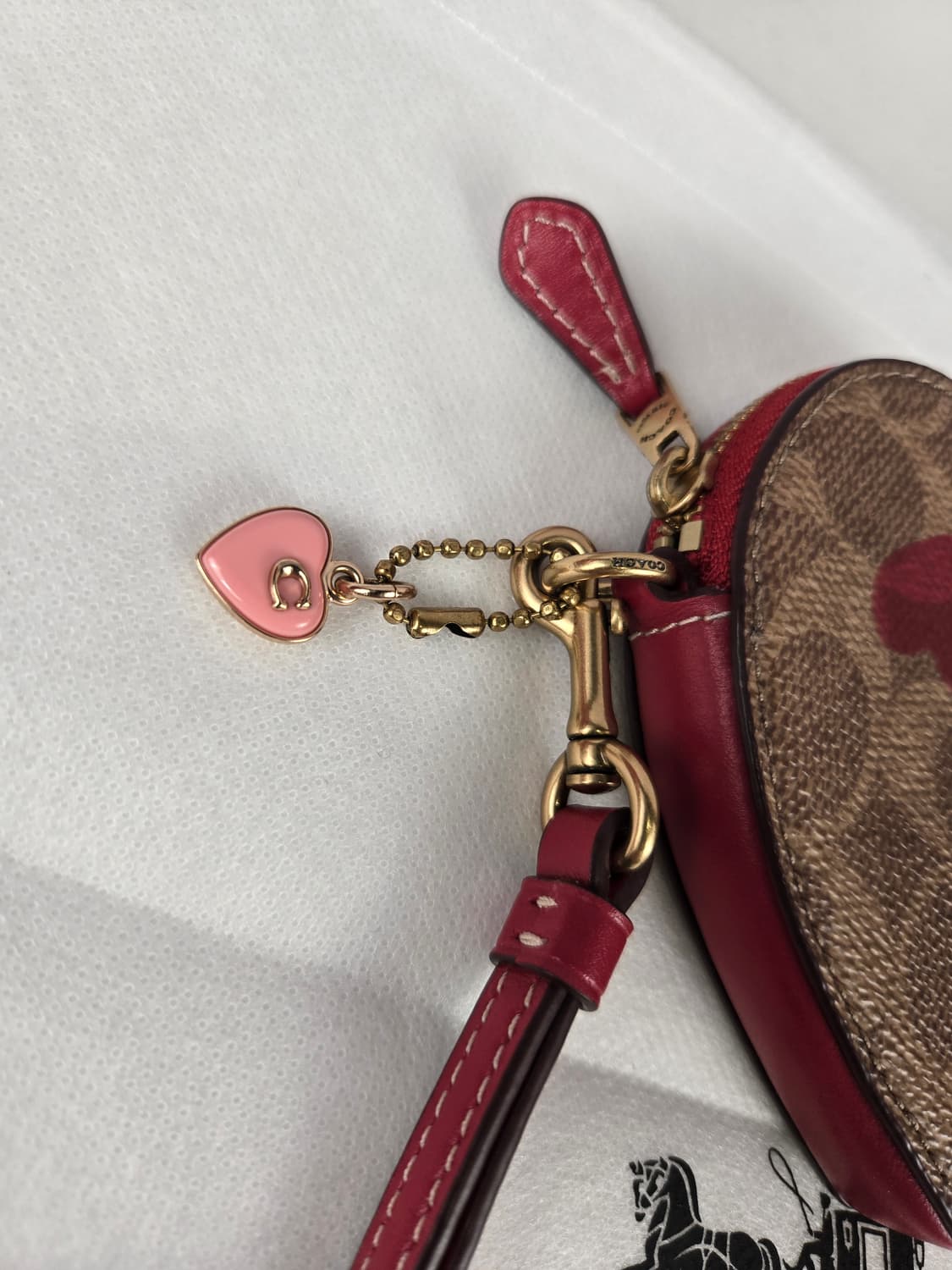 COACH 코치 시그니처 하트 지퍼 지갑 상품이미지4