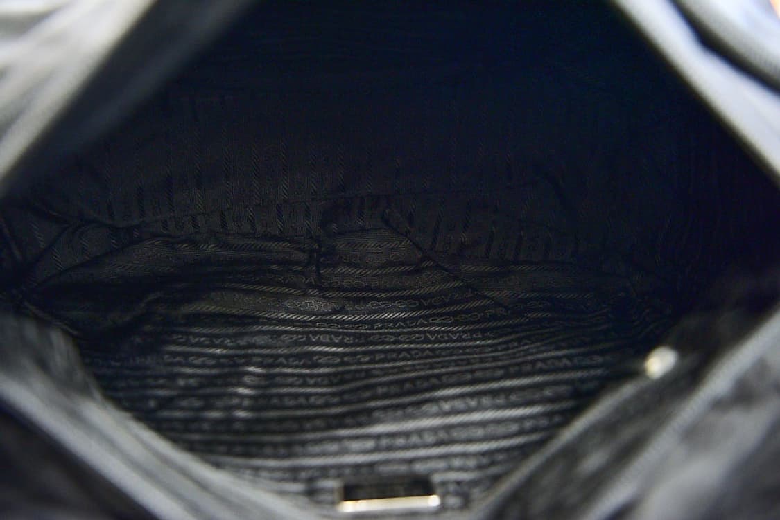 프라다 포코노 메신저백(정품) 상품이미지10