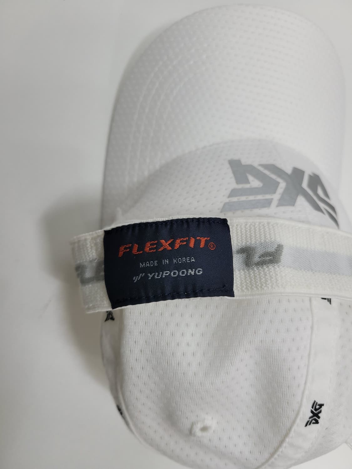 PXG 23SS 메탈 로고 메쉬 골프 볼갭 / M-L 화이트
z6b6
2 상품이미지7
