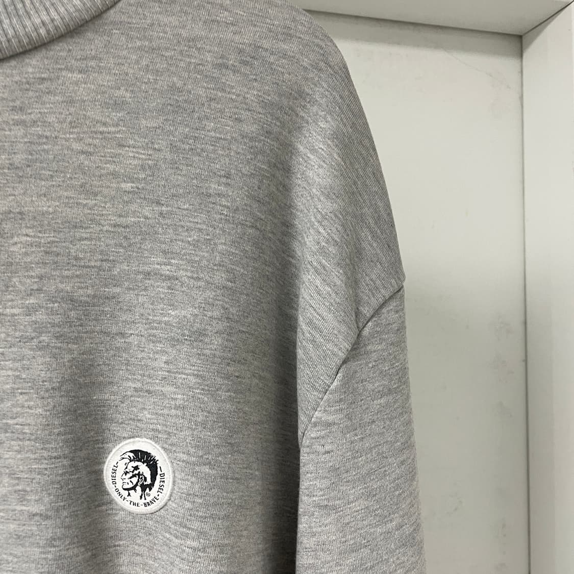 디젤 그레이 맨투맨 L 상품이미지4