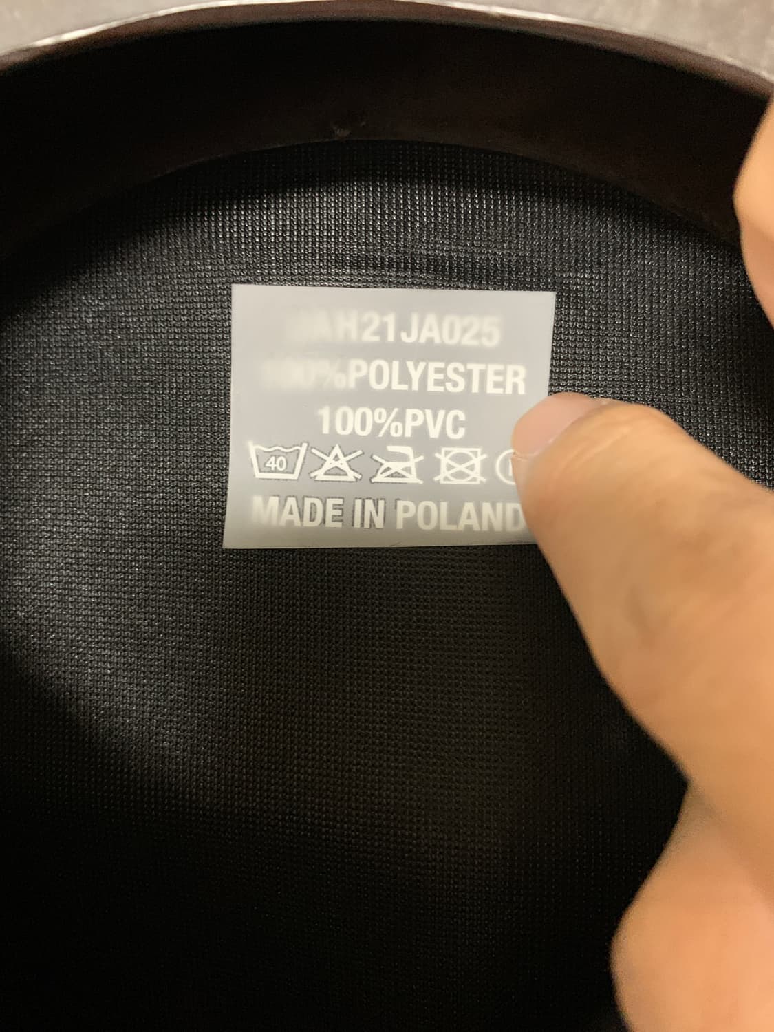 신품 21FW 베트멍 고딕 로고 레인코트 상품이미지5