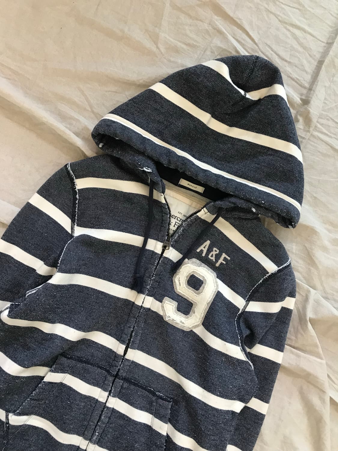 아베크롬비 자수 로고 스트라이프 피그먼트 후드집업 상품이미지6