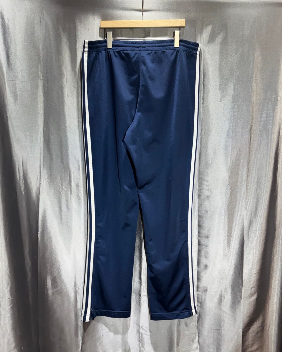 M 아디다스 OG 파이어버드 글로시 네이비 트랙팬츠 상품이미지3