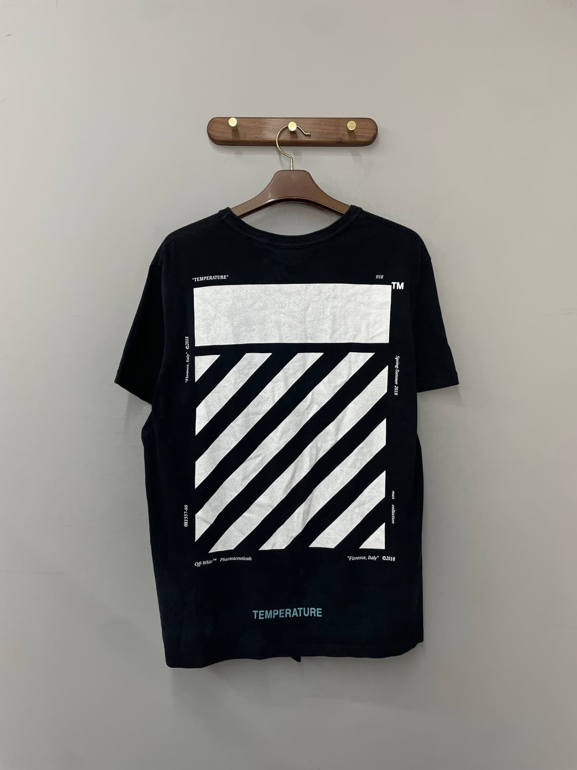 오프화이트 템프러처 블랙 반팔 H2397 상품이미지4