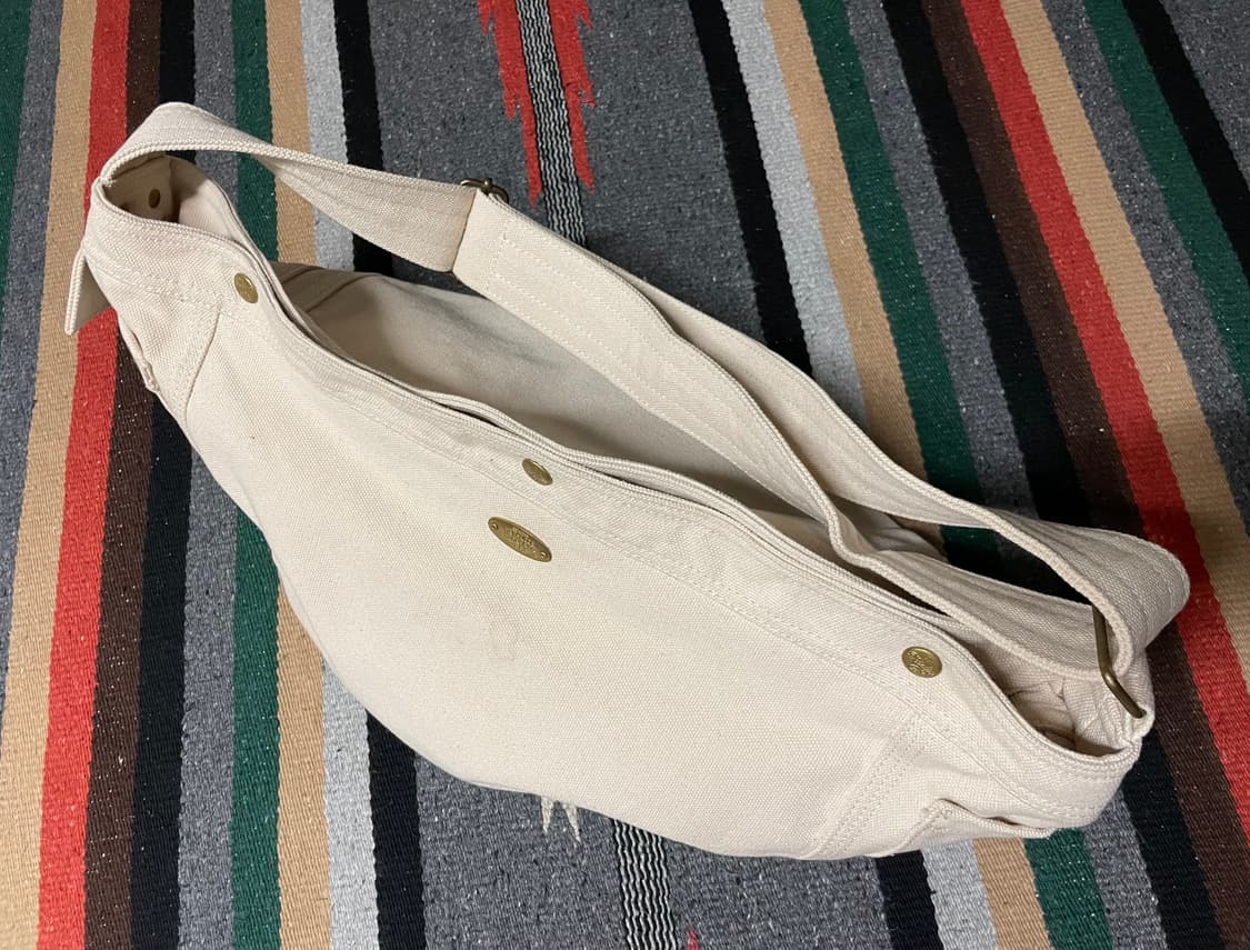 메탈리즈 뉴스보이 백 상품이미지9