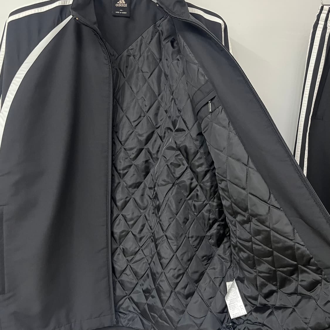 (세트가격) 아디다스 웜업 패디드 누빔안감 삼선 트레이닝 세트 상품이미지4