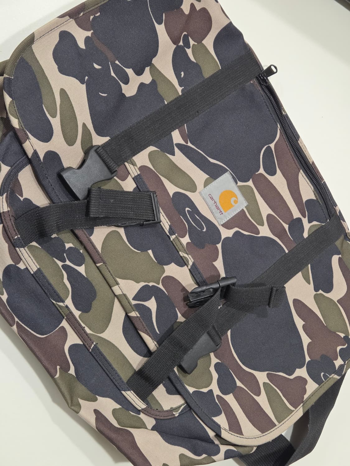 칼하트 메신저백 덕 카모 (Duck Camo) 상품이미지1