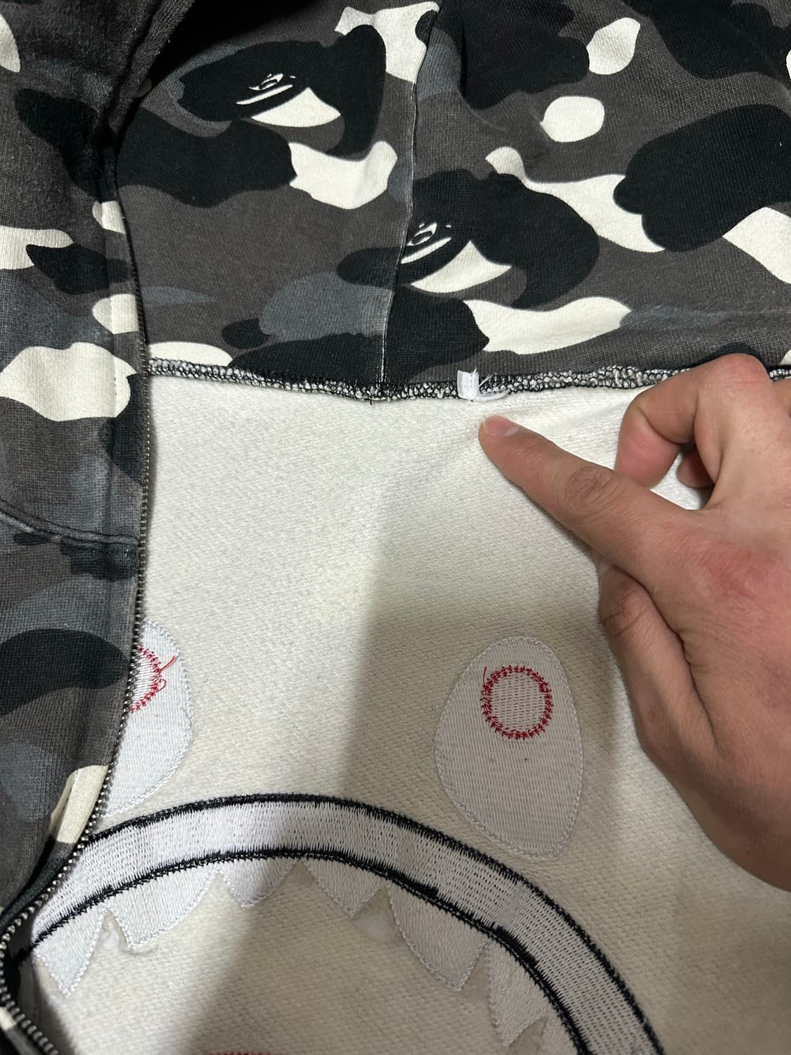 Bape 베이프 샤크 블랙 카모 후드집업 M-L 상품이미지5