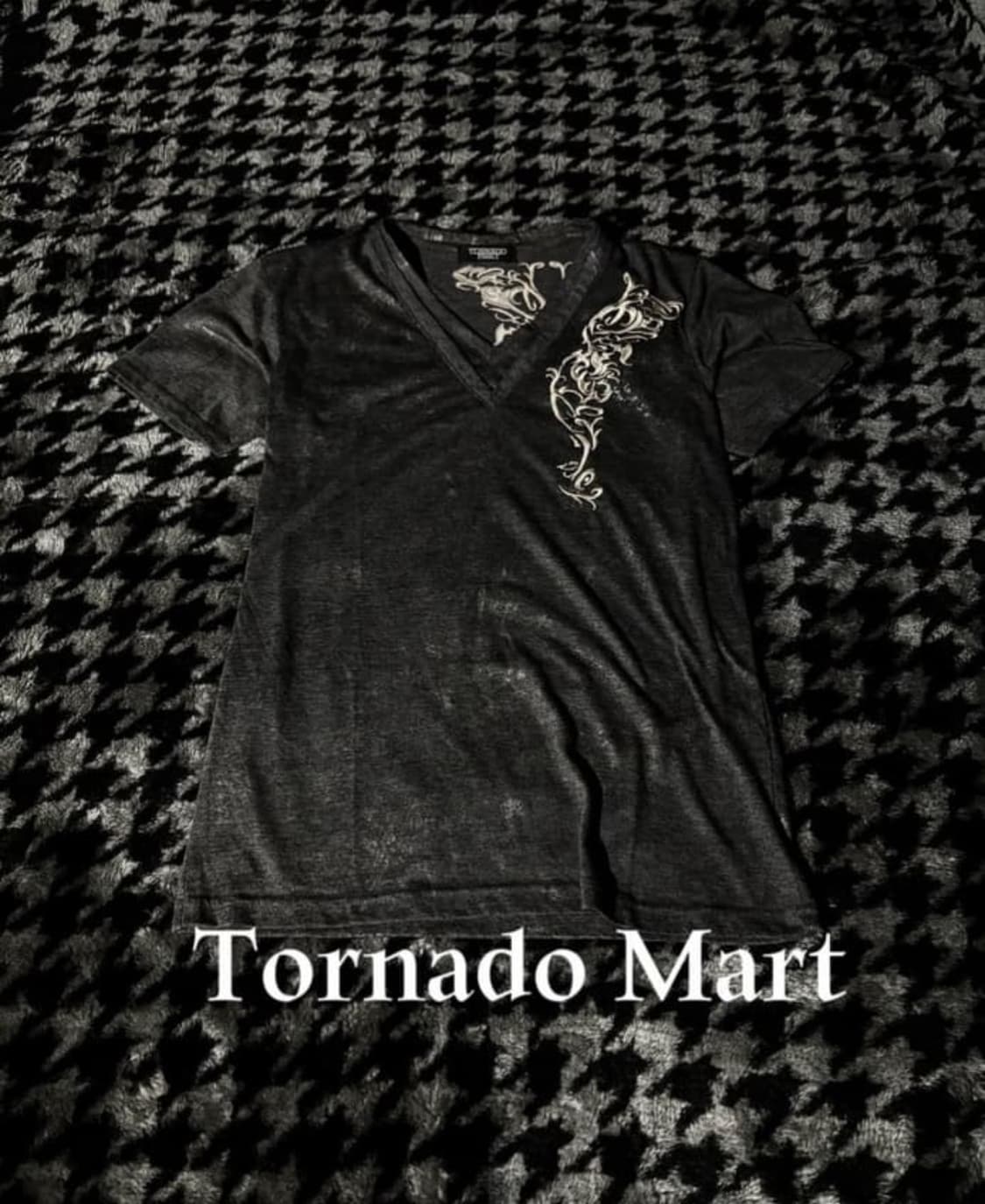 Tornado Mart T-shirt 상품이미지1