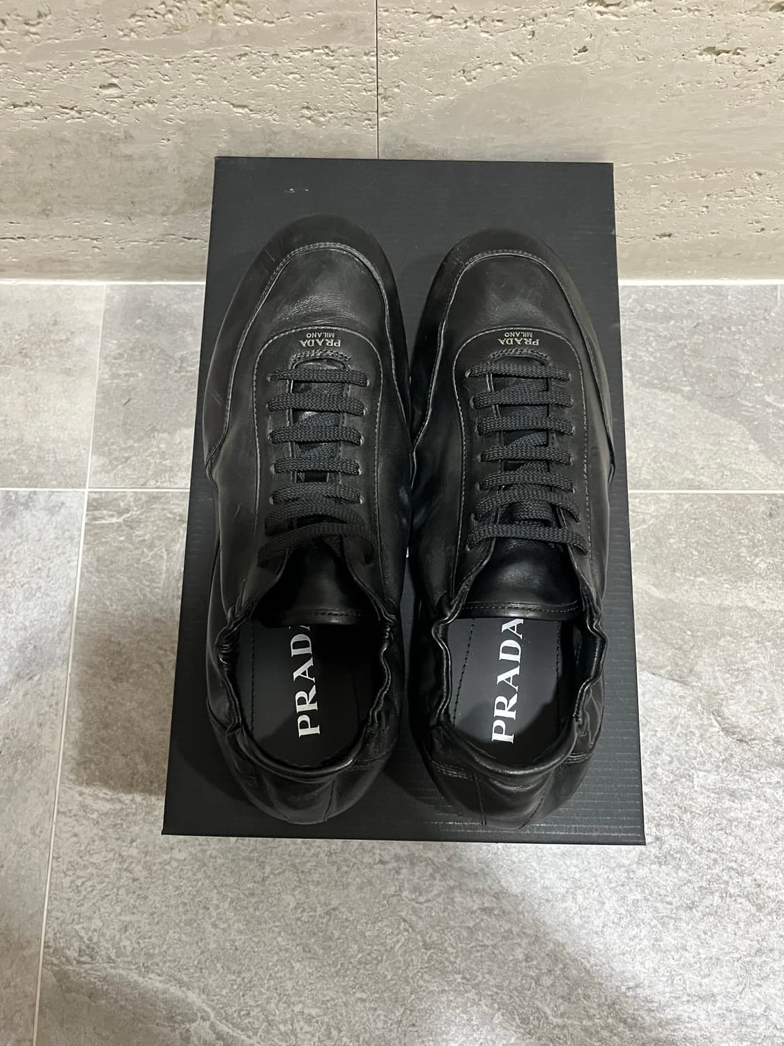 프라다 컬랩스 레더 스니커즈 상품이미지4