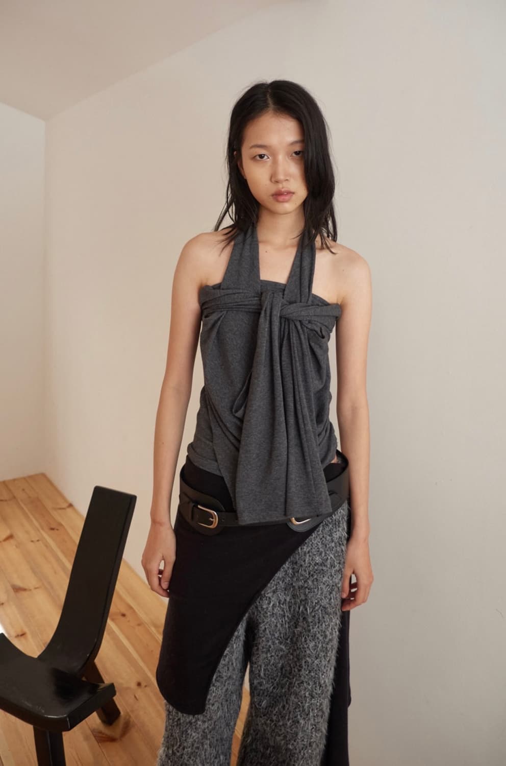 CERRIC 세릭 레이어드 홀터 탑 / 차콜 상품이미지5