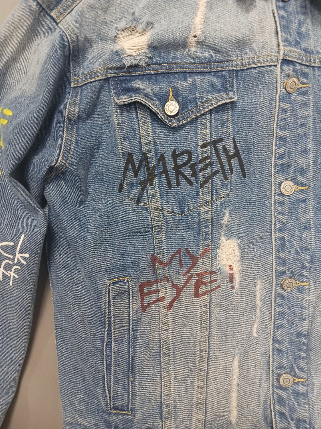 [F] 뱀파이어위켄드 그래피티 워싱 데님 트러커 자켓 상품이미지3