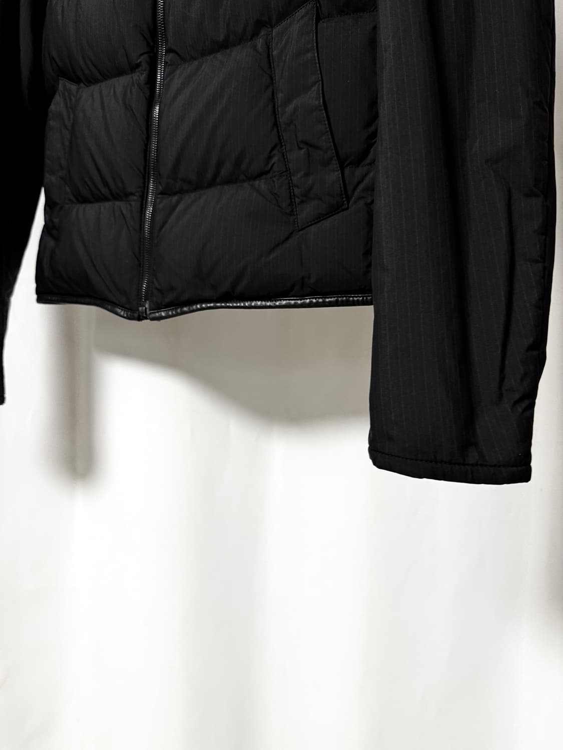 프라다 10Fw 밀리터리 핀스트라잎 레더 다운 패딩 상품이미지6