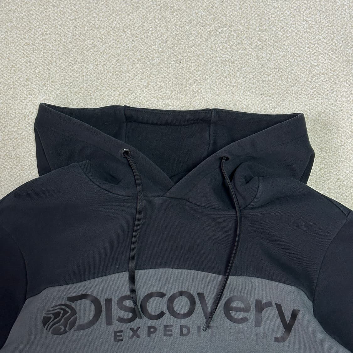 디스커버리 공용 박스 로고 후드티 상품이미지5