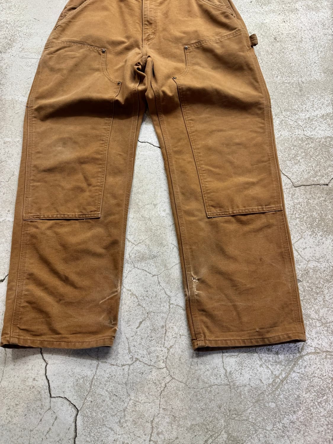 칼하트 B136 BRN 더블니 워크팬츠 상품이미지2