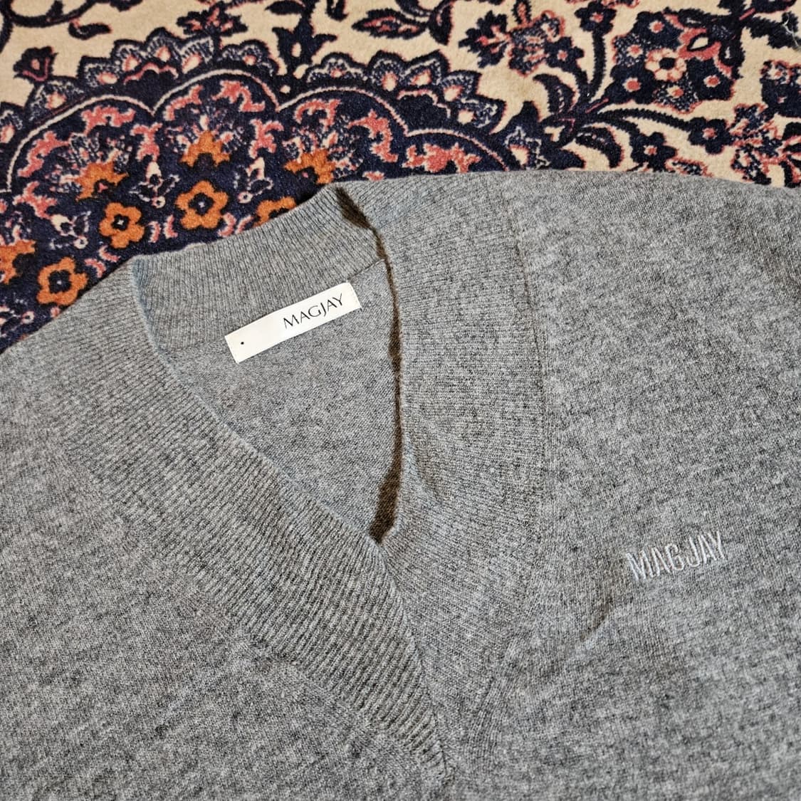 매그제이(MAGJAY) 소프트 캐시미어 울 혼방 니트 상품이미지3