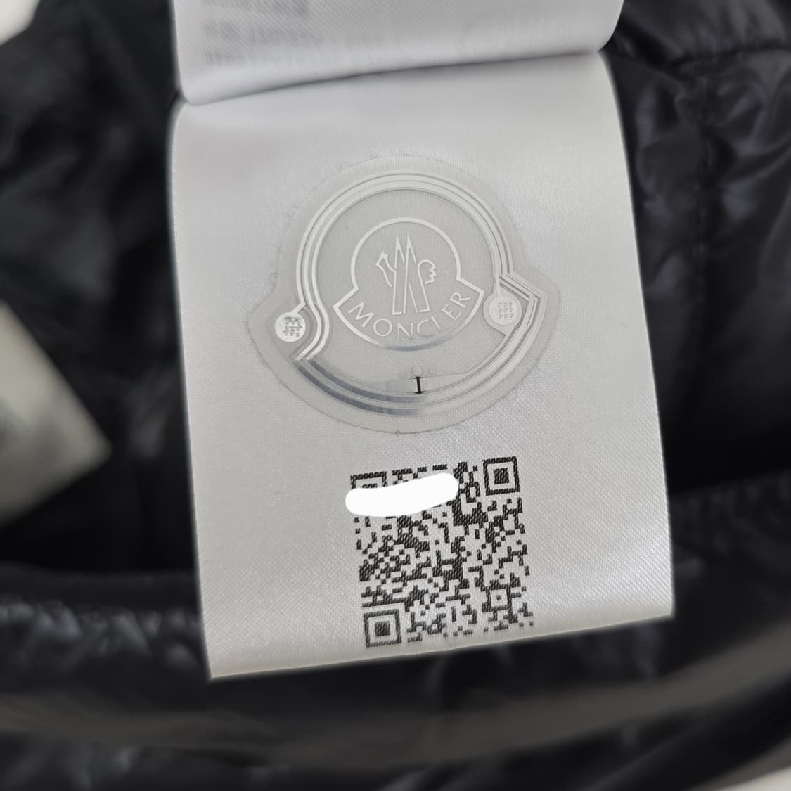23fw 몽클레어 구이 패딩 조끼 1사이즈 95 판매 상품이미지4