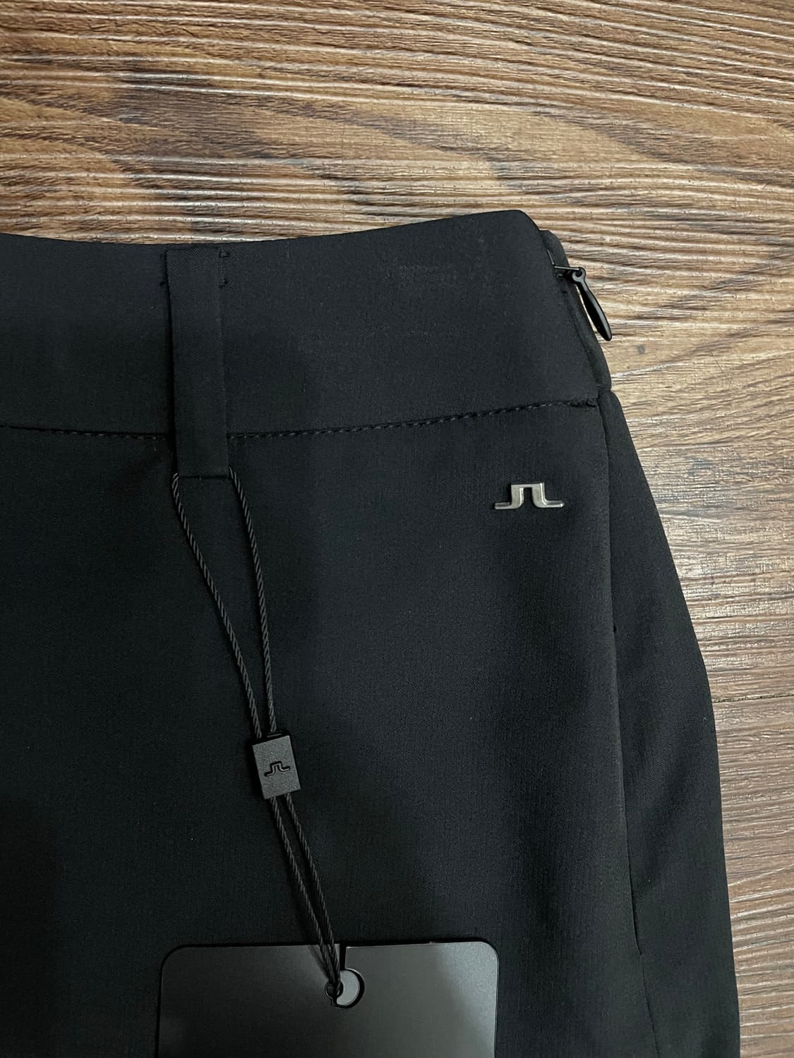 [새상품] 제이린드버그 헤나 펀치드 스커트 블랙 상품이미지4