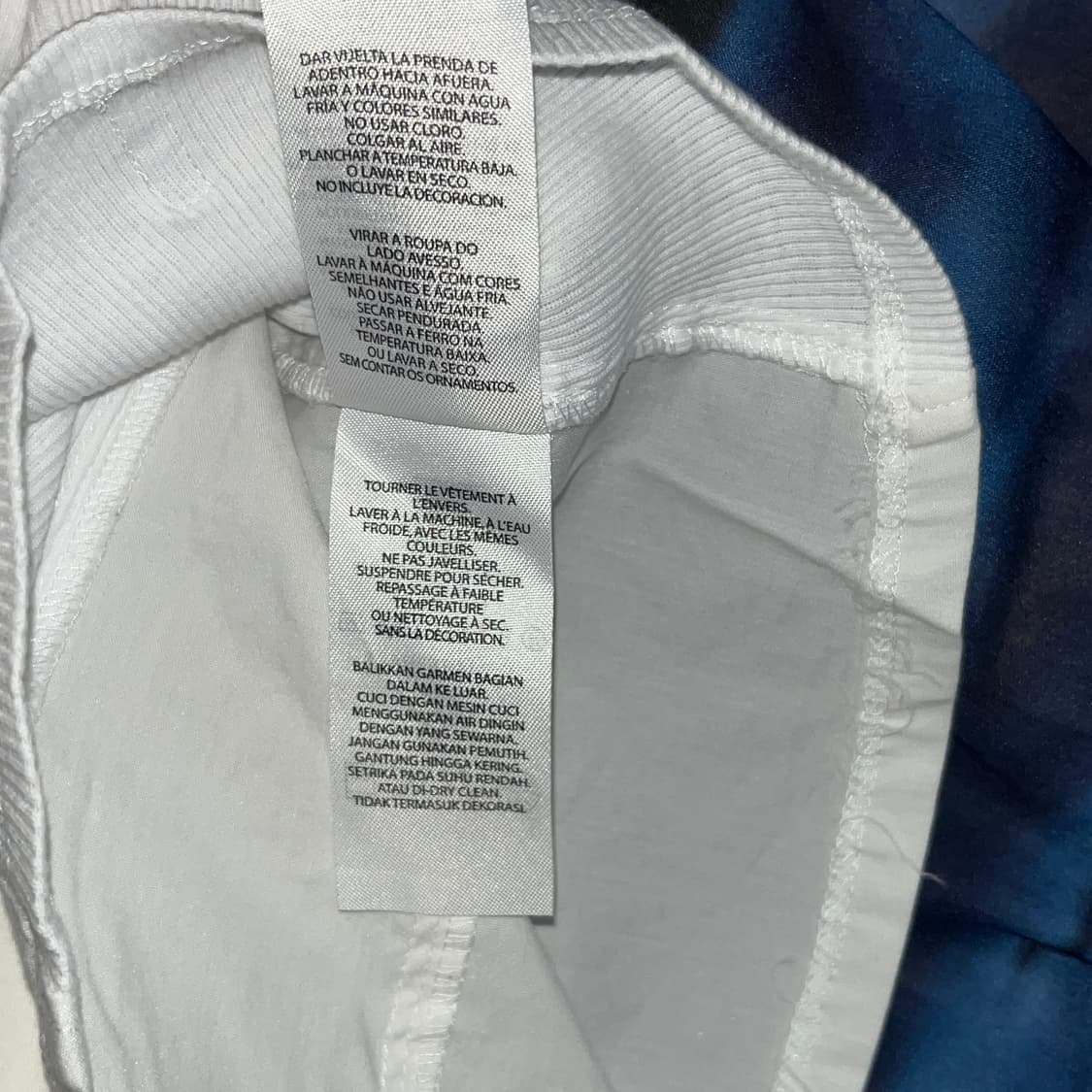 Armani Exchange White Zip Jacket 상품이미지4