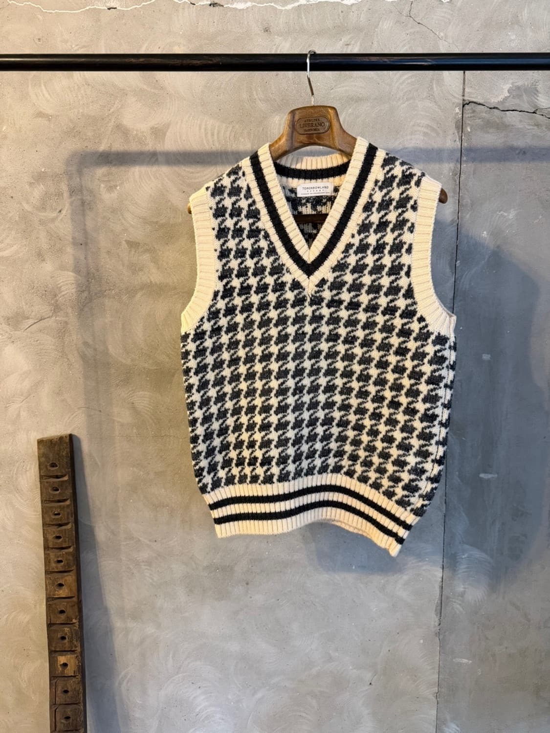 투머로우랜드 니트베스트 남성 100 상품이미지9